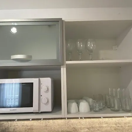 Amel -new Luxury Close To The Apartman Ravda